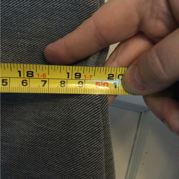 Sleeveless Grey jumper style Banana Republic Dress with stitching details - Picture 5 of 7